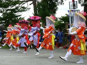 花笠と早乙女