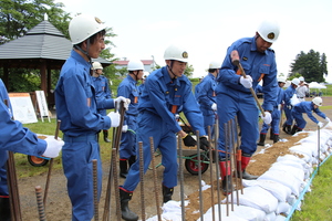 積み土のう工法