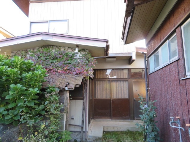 detached 上小松