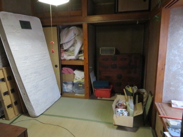 detached 上小松